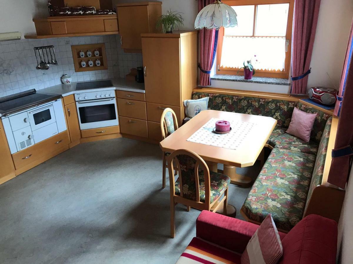 Biobergbauernhof Bergzeit Apartment In Goldegg Zewnętrze zdjęcie